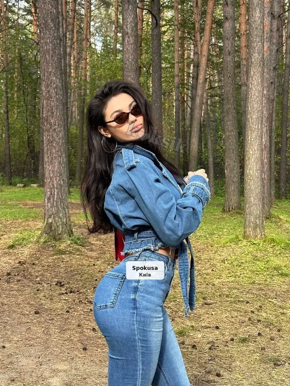 Маленька добра дівчинка Пенні