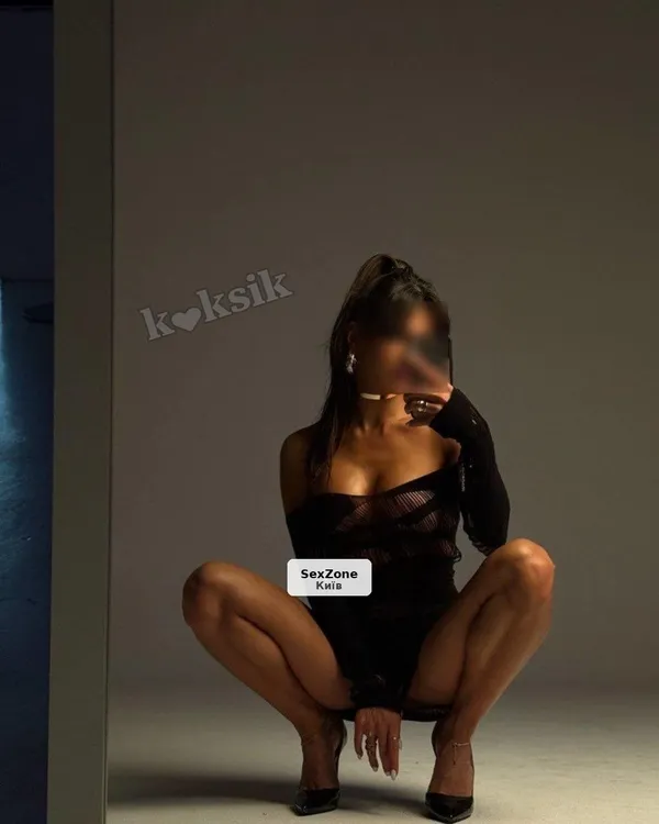 Ролевые игры, легкий BDSM и оральные ласки