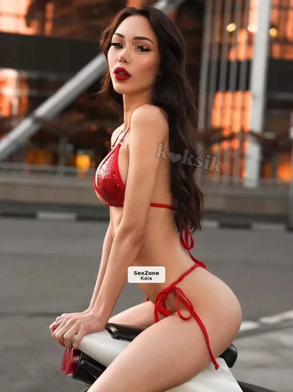 Елітна Студентка 18+: Гнучка та Пристрасна для Незабутніх Зустрічей