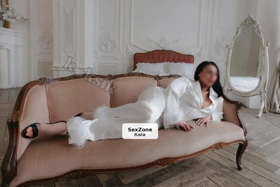 Горячие Милфы ждут тебя! - 1/2